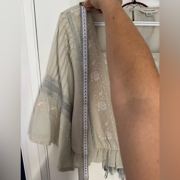 SOLD: NWOT AE Top - Picture 10 of 10